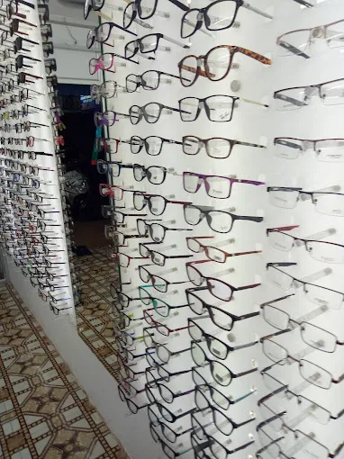 6/6 Opticals